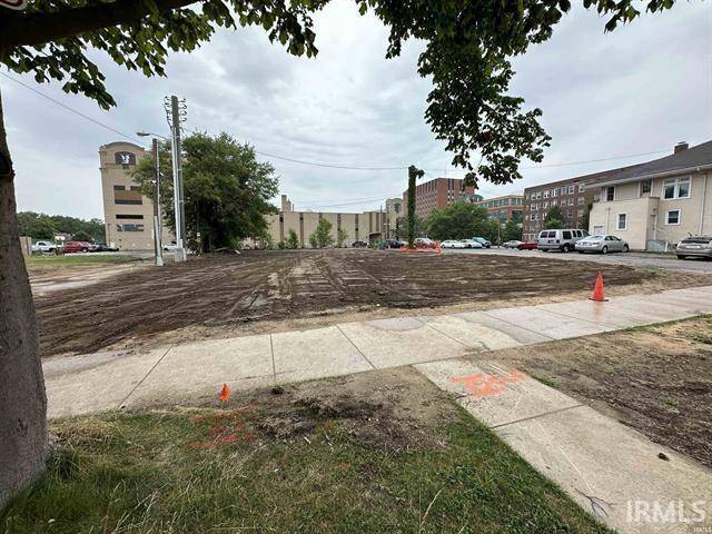 211 W Marion ST, South Bend, IN 46601-1011