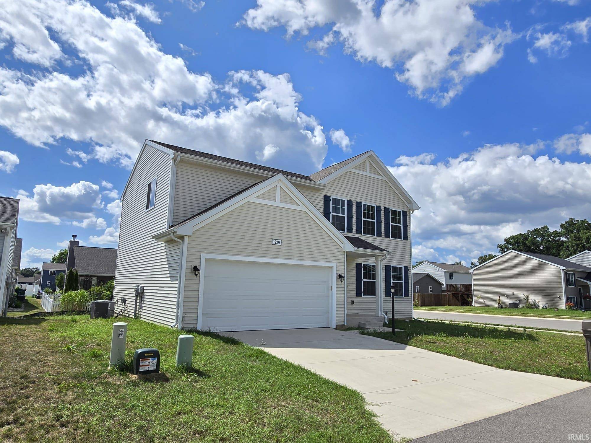 1929 Blue Stem CT, Mishawaka, IN 46544-6882
