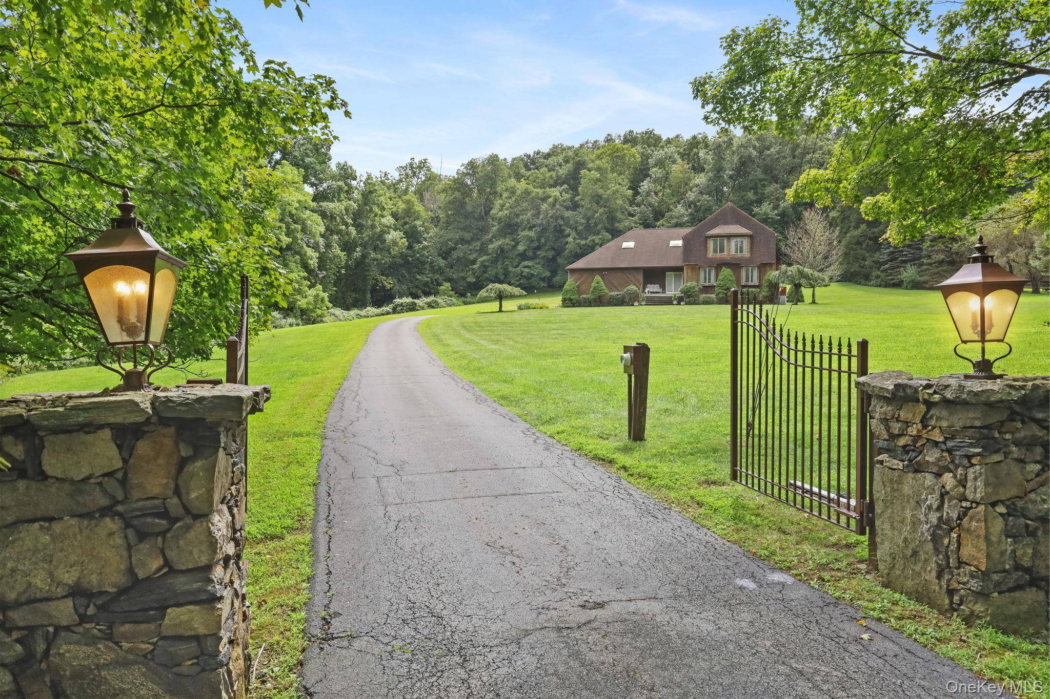361 Rte 22, Goldens Bridge, NY 10526