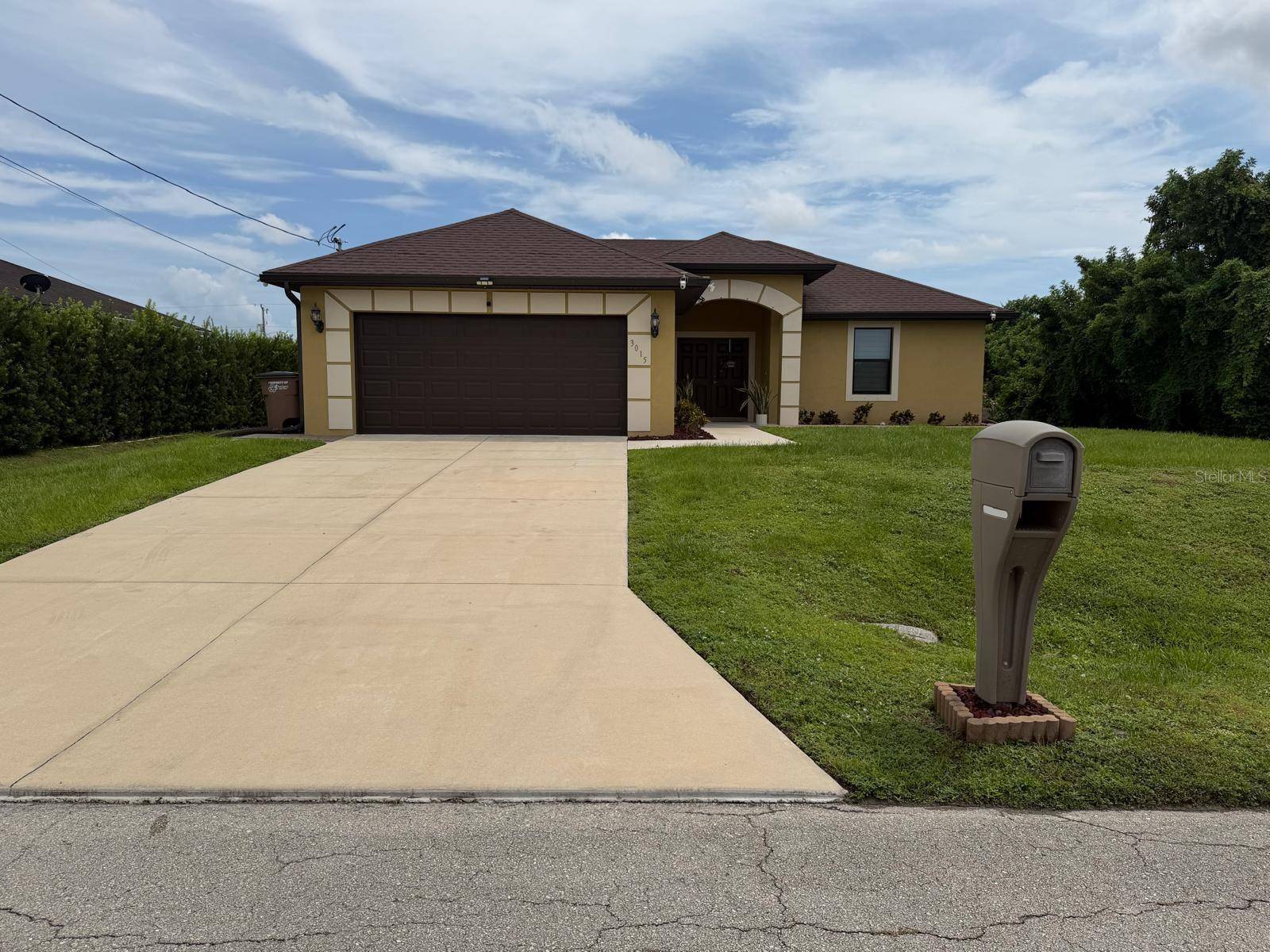 3015 12TH ST SW, Lehigh Acres, FL 33976