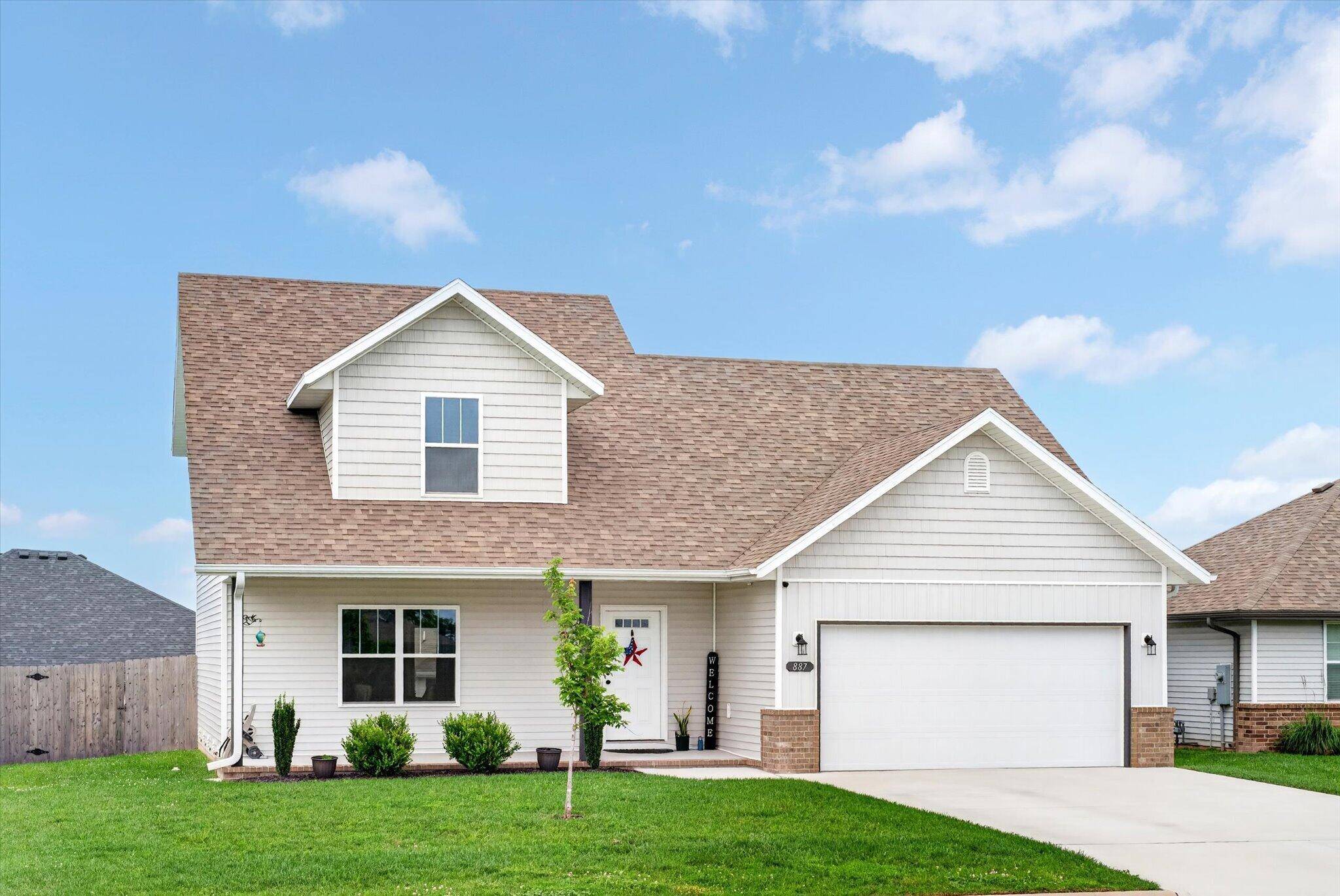 887 S Parkside CIR, Nixa, MO 65714