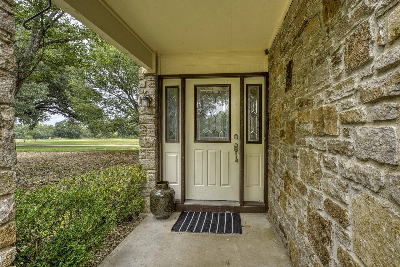 111 Lost Spur, Horseshoe Bay, TX 78657