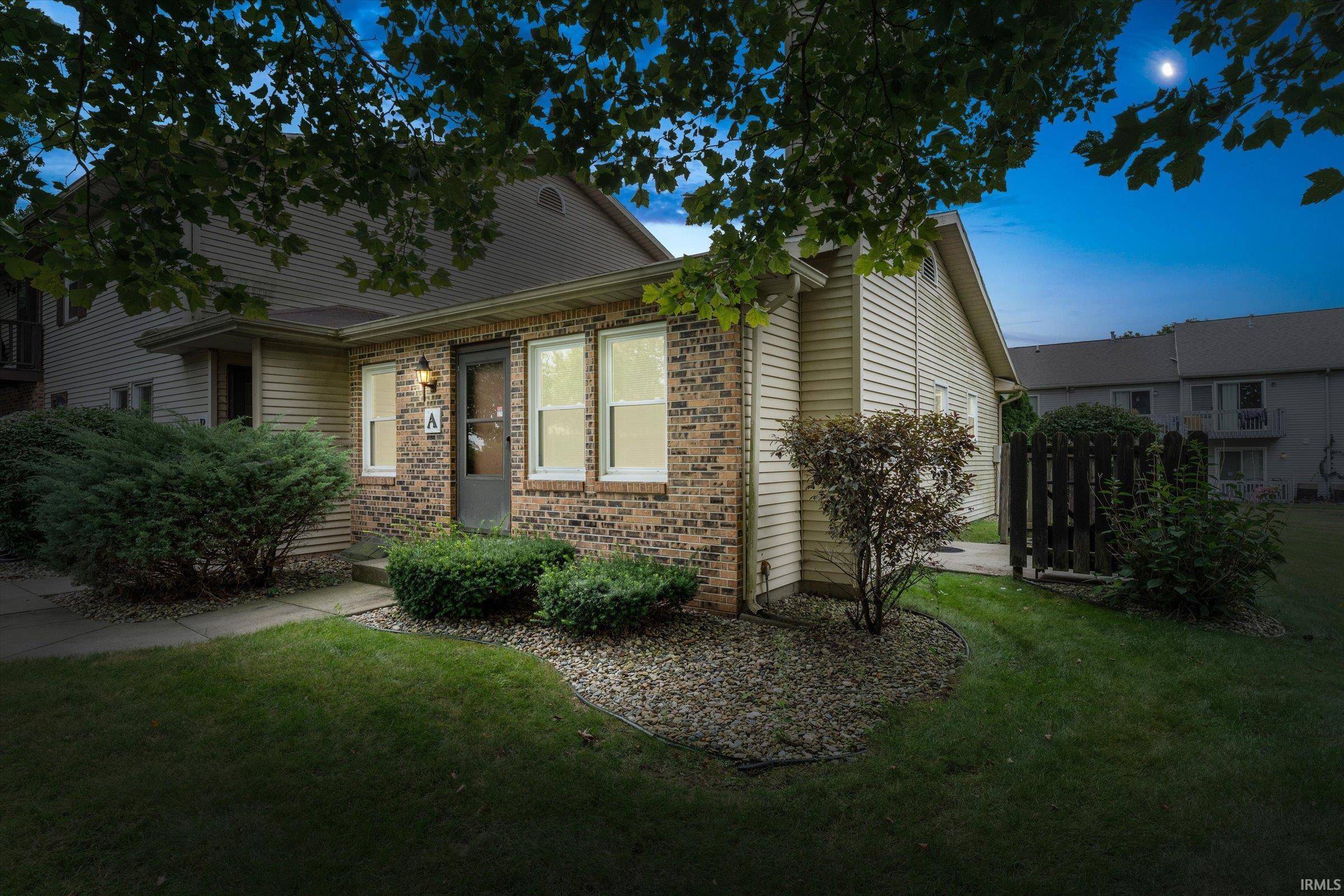 1729 FORTINO CT #A, Elkhart, IN 46514