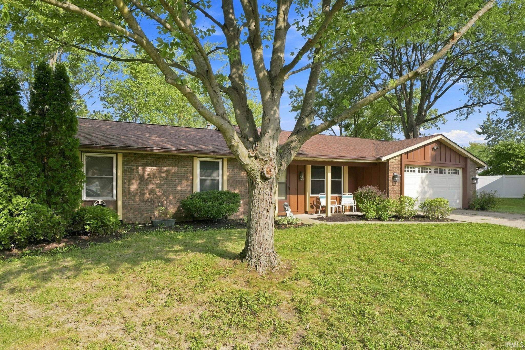 7407 Imperial Plaza DR, Fort Wayne, IN 46835