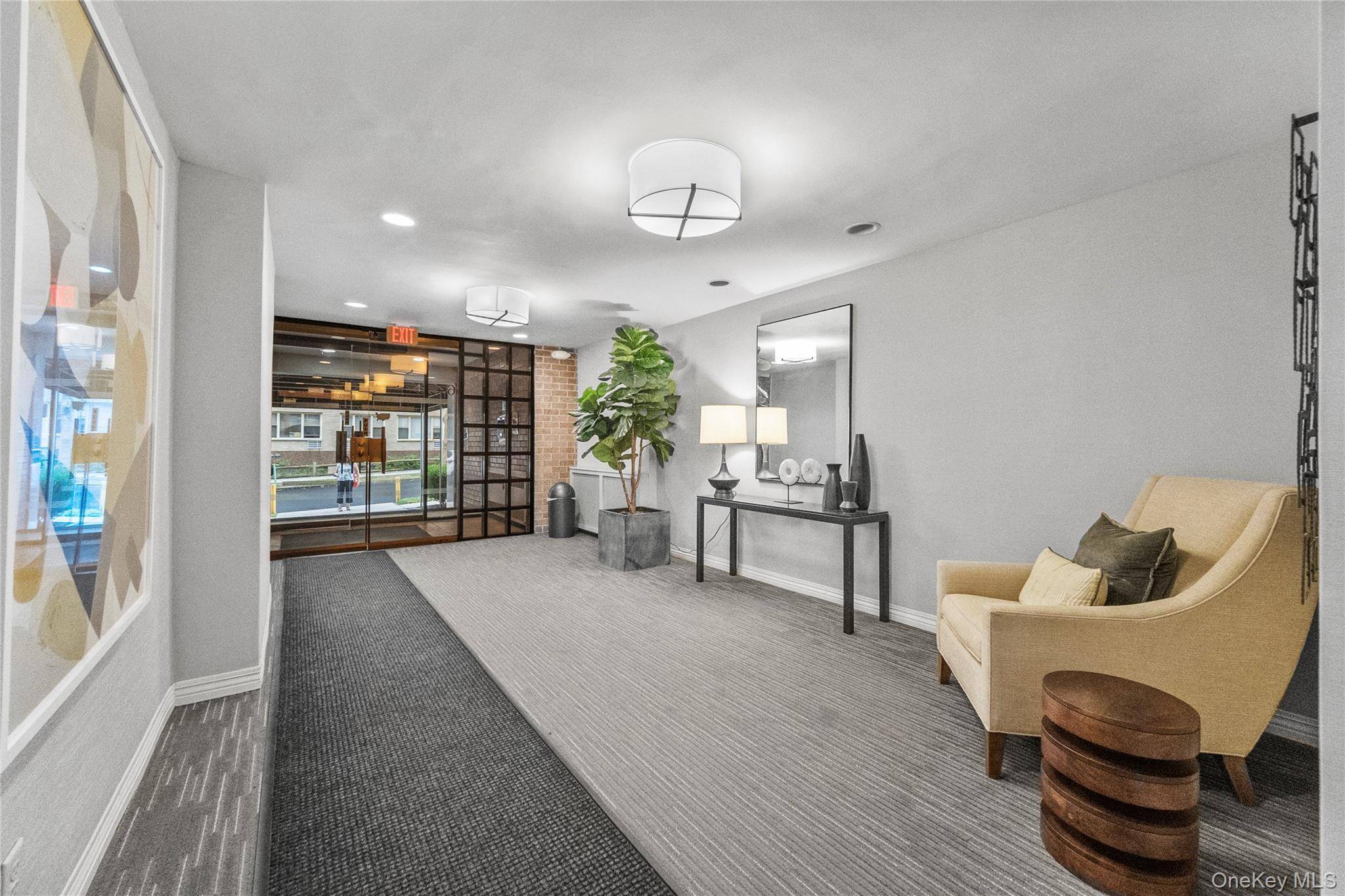 56 Doyer AVE #2C, White Plains, NY 10605