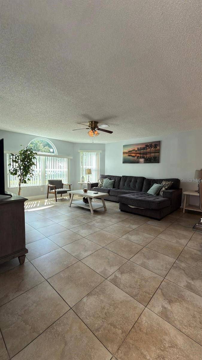 5009 LAGUNA BAY CIR #41, Kissimmee, FL 34746
