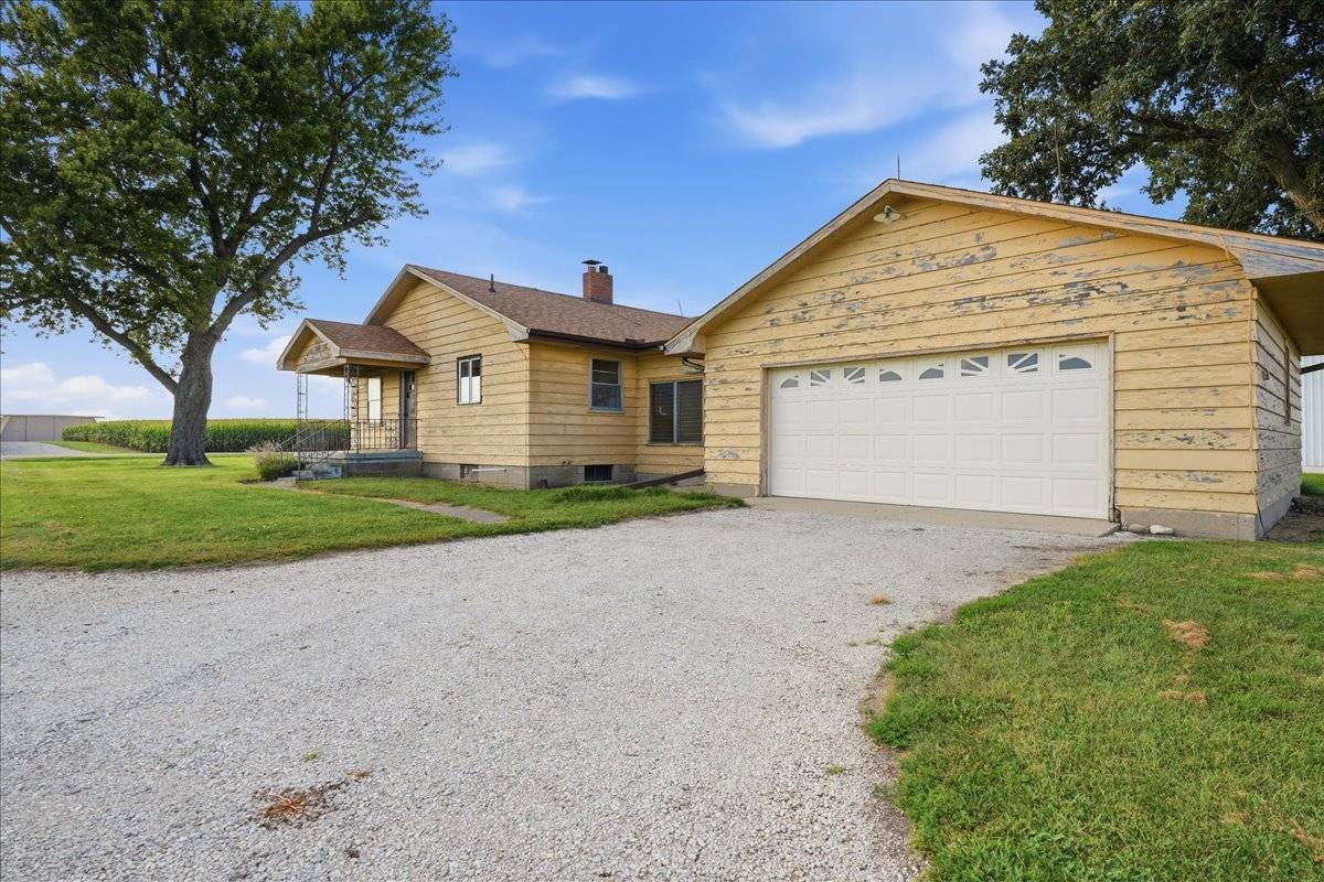 2032 County Road 2400 E, Minonk, IL 61760