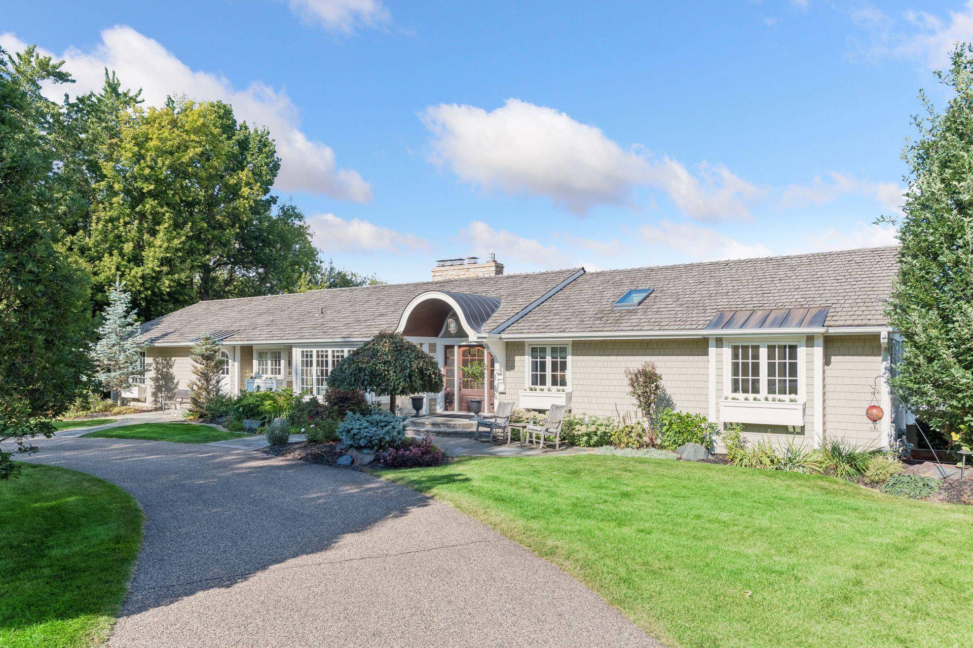 330 Peavey Road, Wayzata, MN 55391
