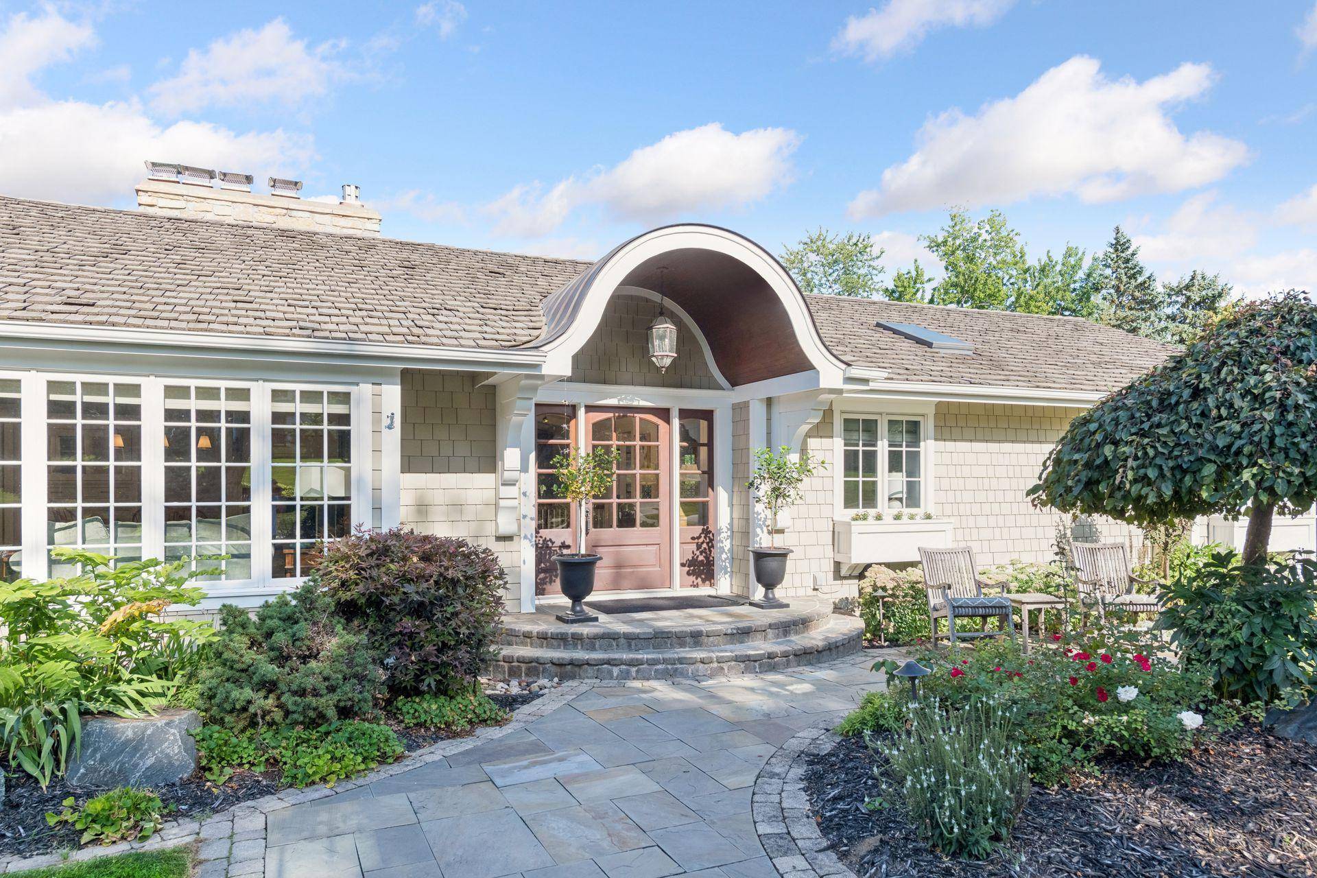 330 Peavey Road, Wayzata, MN 55391