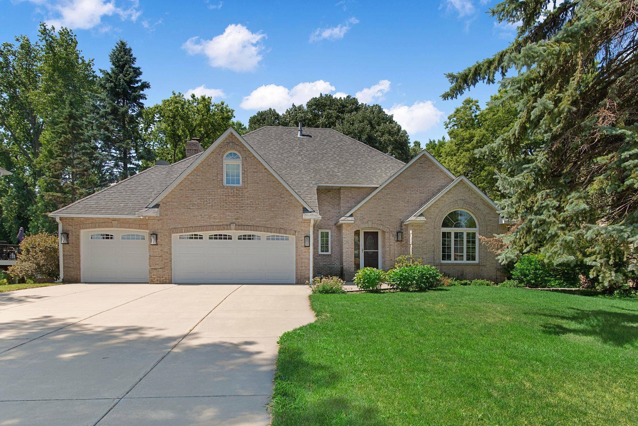 8978 Jewel AVE S, Cottage Grove, MN 55016