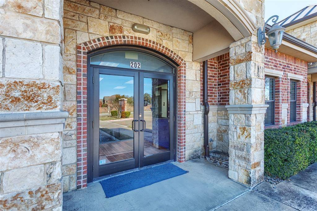 4686 Mcdermott Road #202, Plano, TX 75024