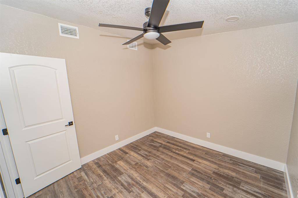 905 W Fifth Street, Breckenridge, TX 76424