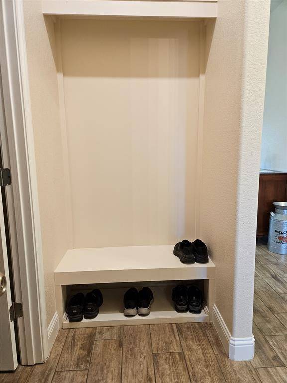 904 Avagail Avenue, Springtown, TX 76082