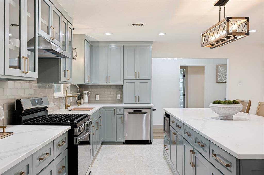 524 Carol Court, Richardson, TX 75081