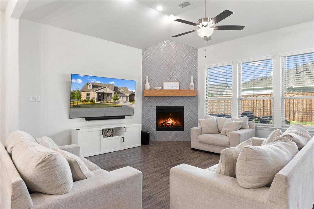 8808 Royal Star Road, Rowlett, TX 75089