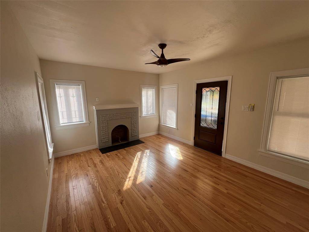 5117 Mission Avenue, Dallas, TX 75206
