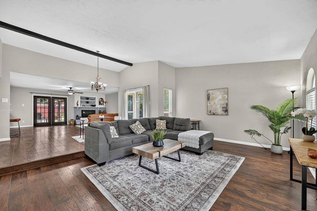 2021 Emory Oak Drive, Carrollton, TX 75007