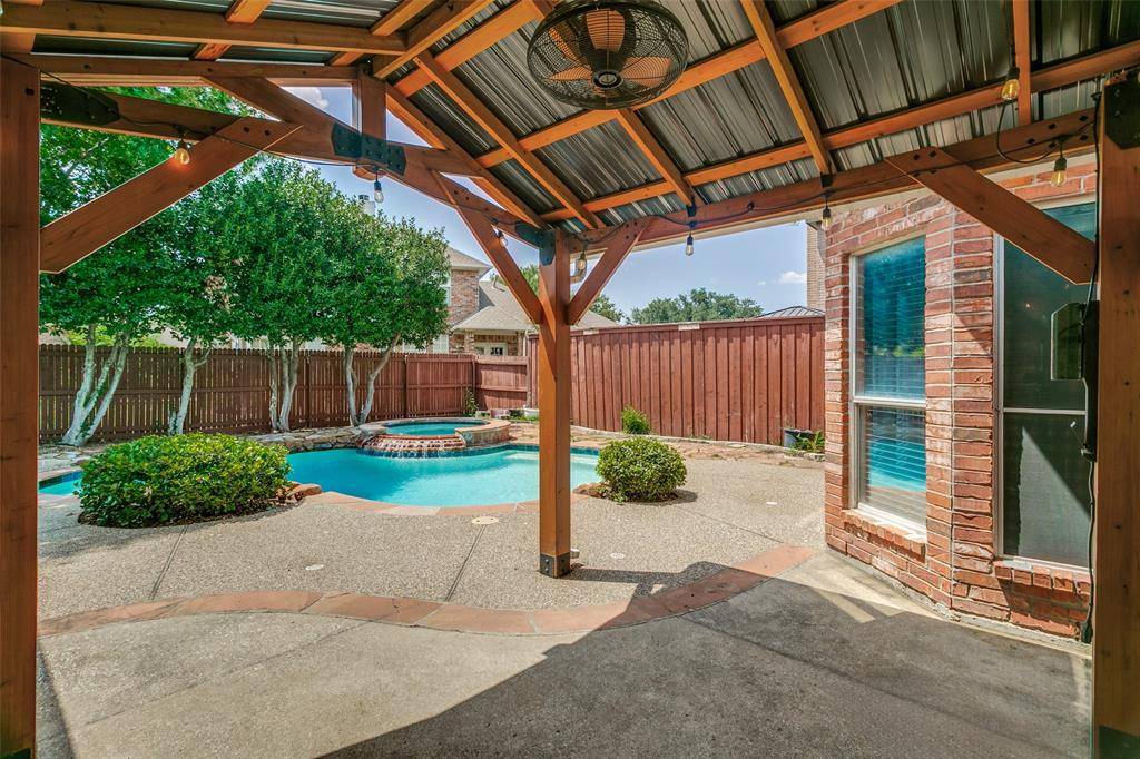 2409 Candlebrook Drive, Flower Mound, TX 75028