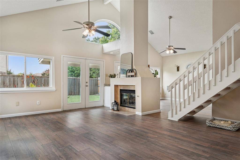 1209 Broken Arrow Trail, Carrollton, TX 75007