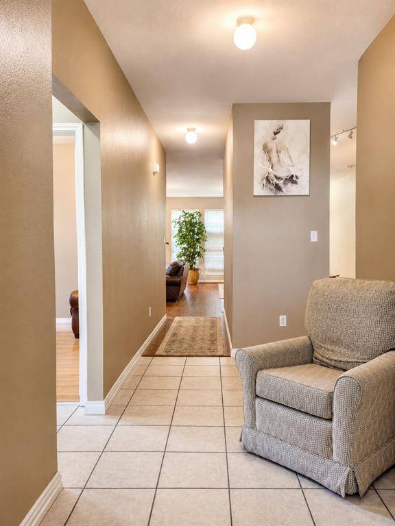 13521 Ponderosa Ranch Road, Fort Worth, TX 76262