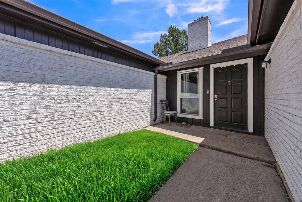 3813 Lynbrook Lane, Arlington, TX 76015