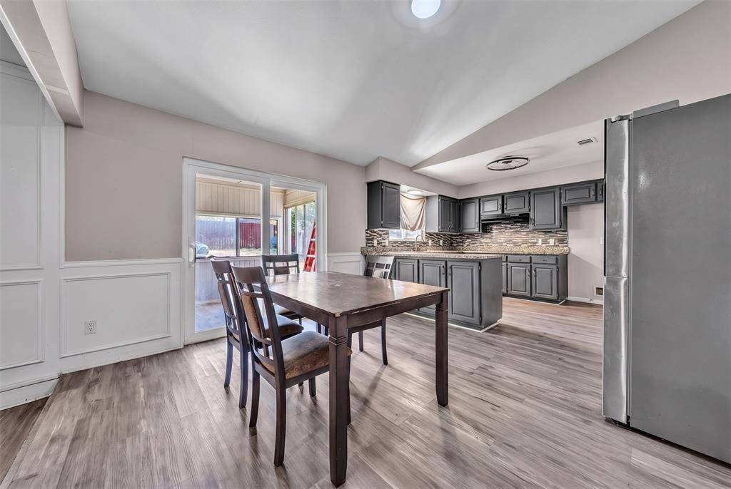 3813 Lynbrook Lane, Arlington, TX 76015