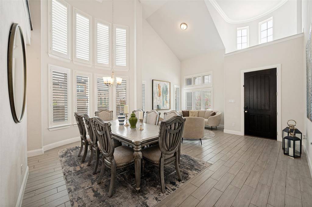 1935 Stamp Road, Irving, TX 75062