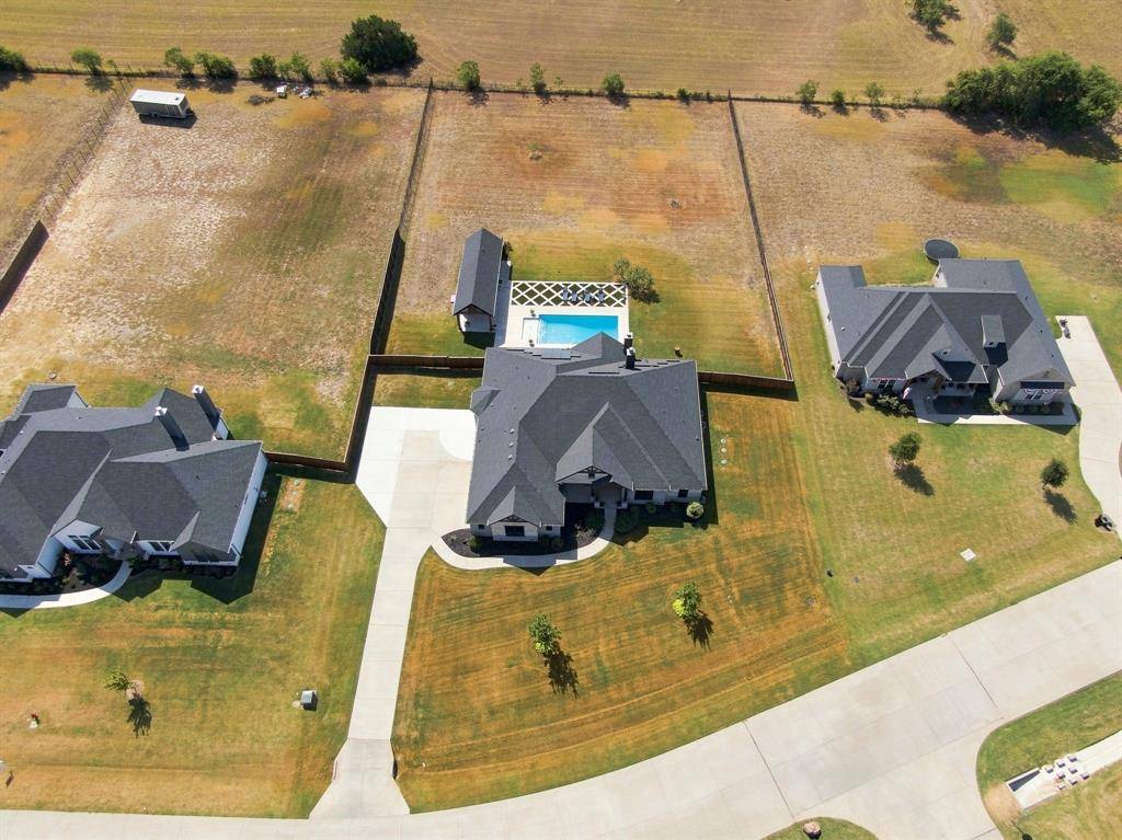 400 Dove Meadow Trail, Waxahachie, TX 75167