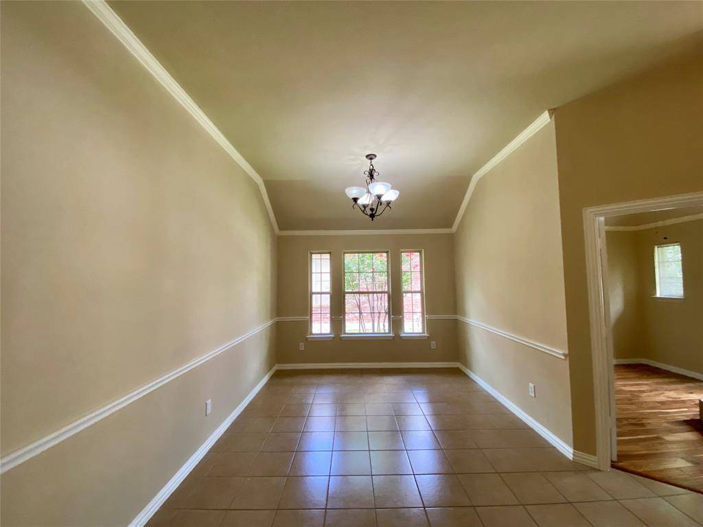 8133 Black Sumac Drive, Fort Worth, TX 76131
