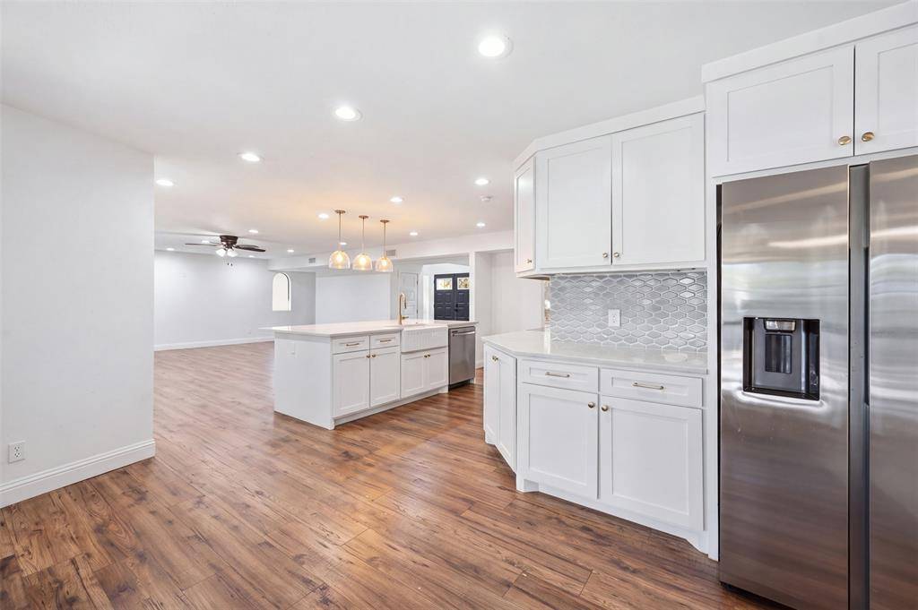 2105 Wilson Drive, Arlington, TX 76011