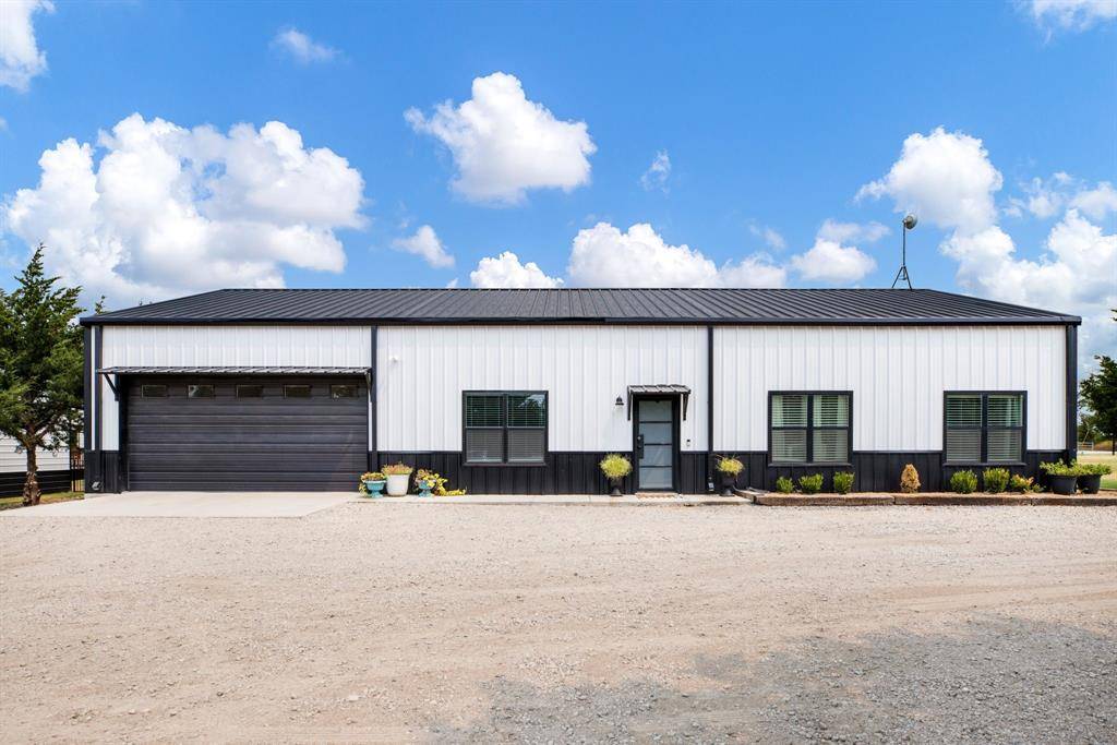 224 Lyla Lane, Whitewright, TX 75491