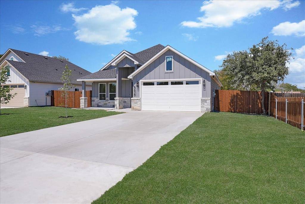 5629 Oak Grove Road N, Fort Worth, TX 76134