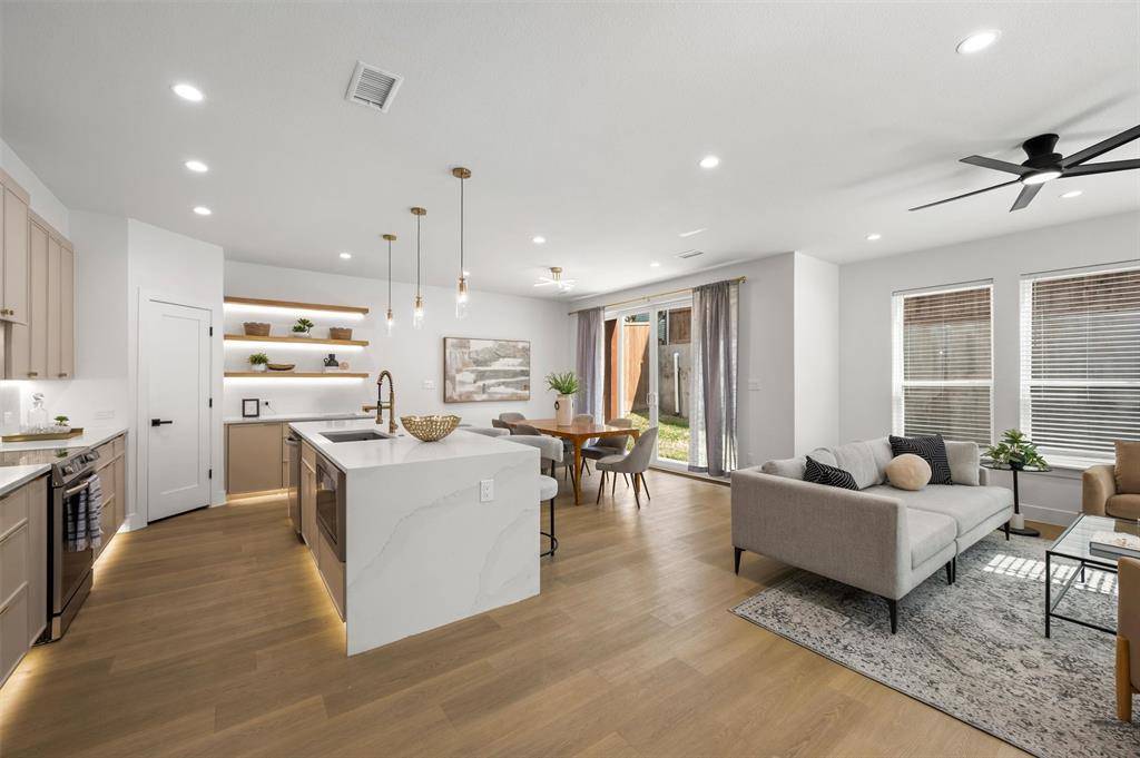 1316 Valley Street, Dallas, TX 75203