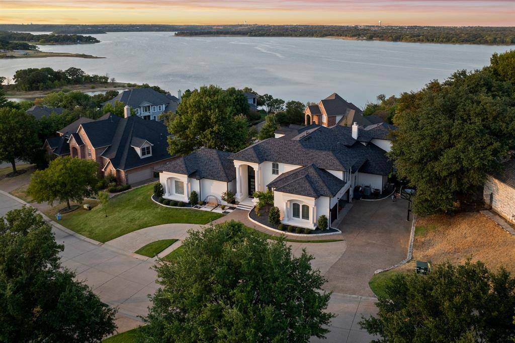 3102 Forest Shores Lane, Highland Village, TX 75077
