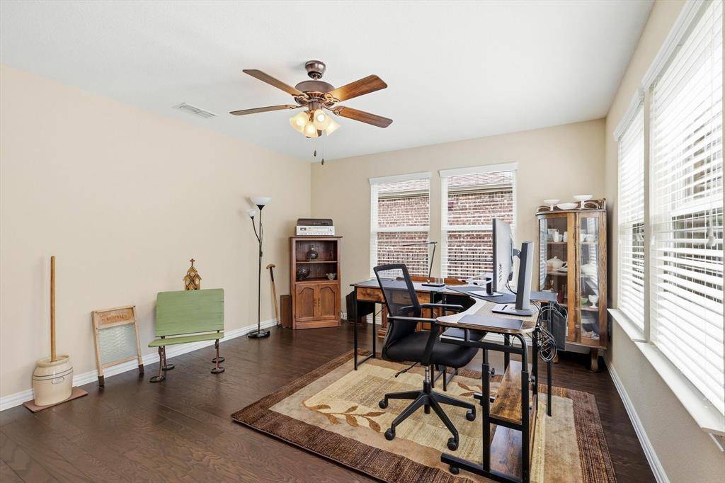 8915 Twin Pines Lane, Frisco, TX 75036