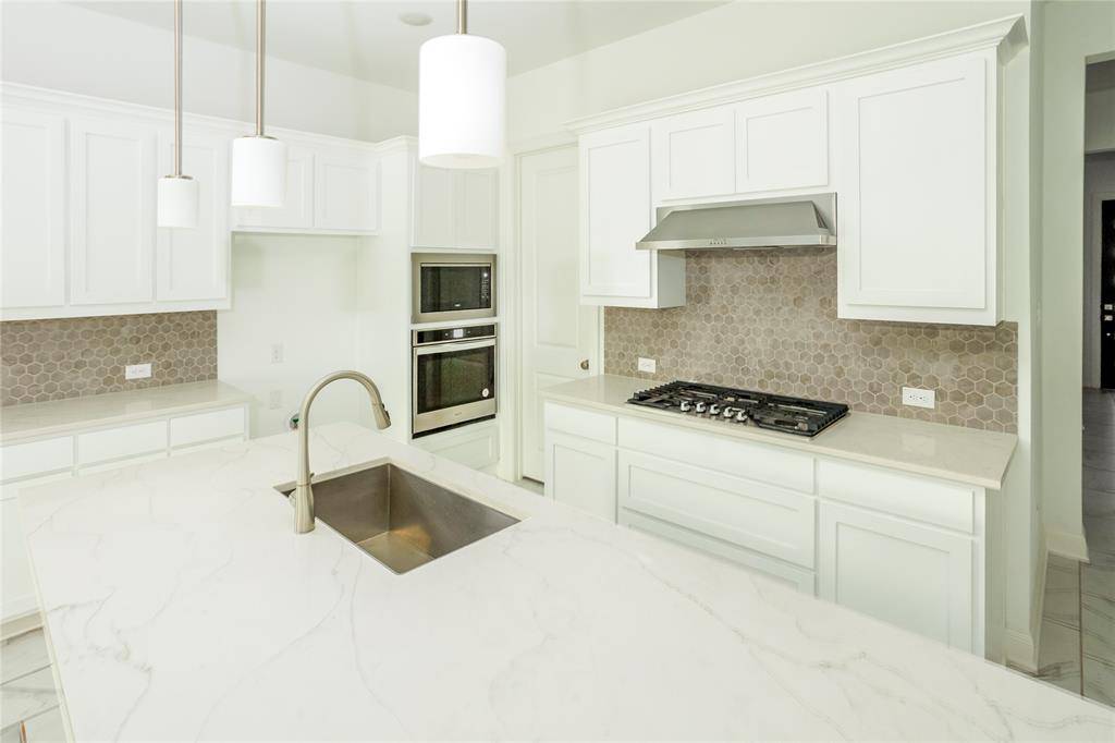 4516 Hammerstein Boulevard, Denton, TX 76210
