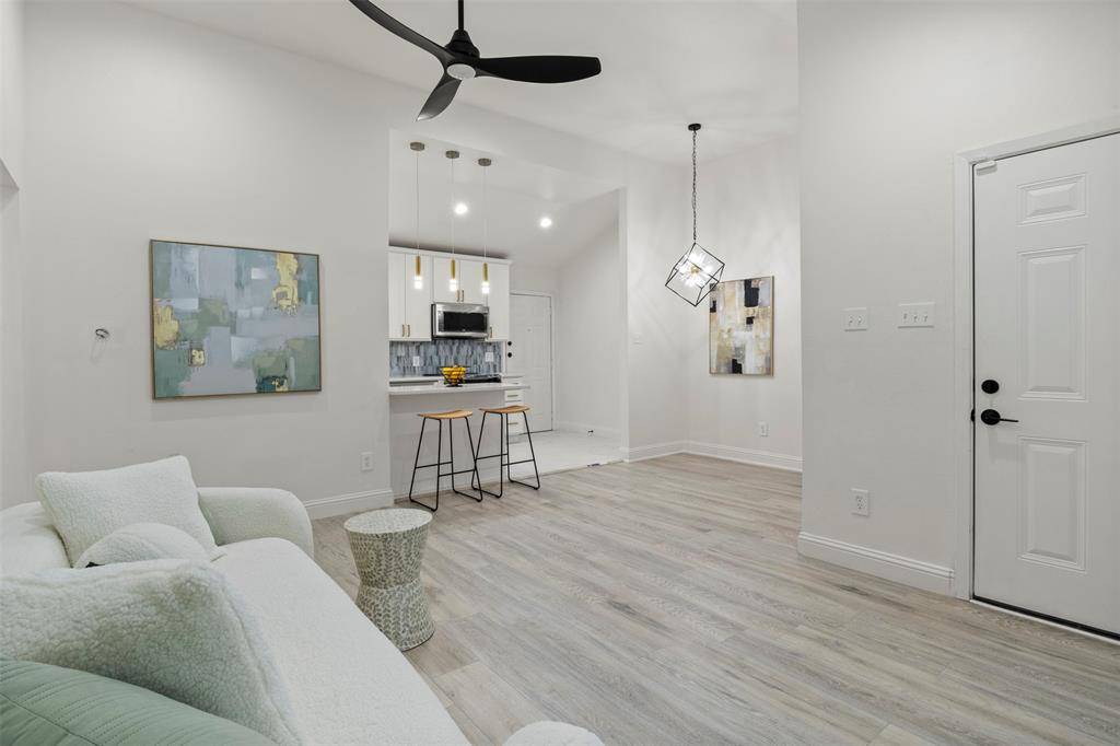2406 Jennings Avenue, Dallas, TX 75216