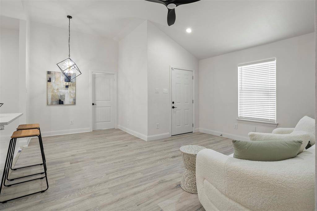 2406 Jennings Avenue, Dallas, TX 75216