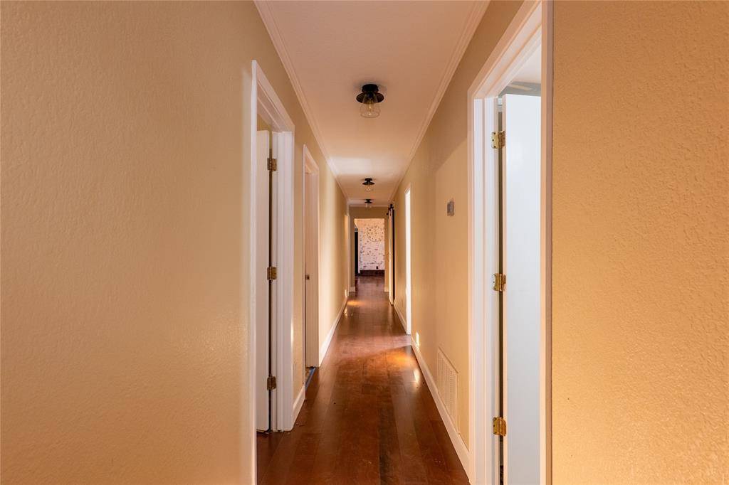 207 Southridge Road, Edgewood, TX 75117