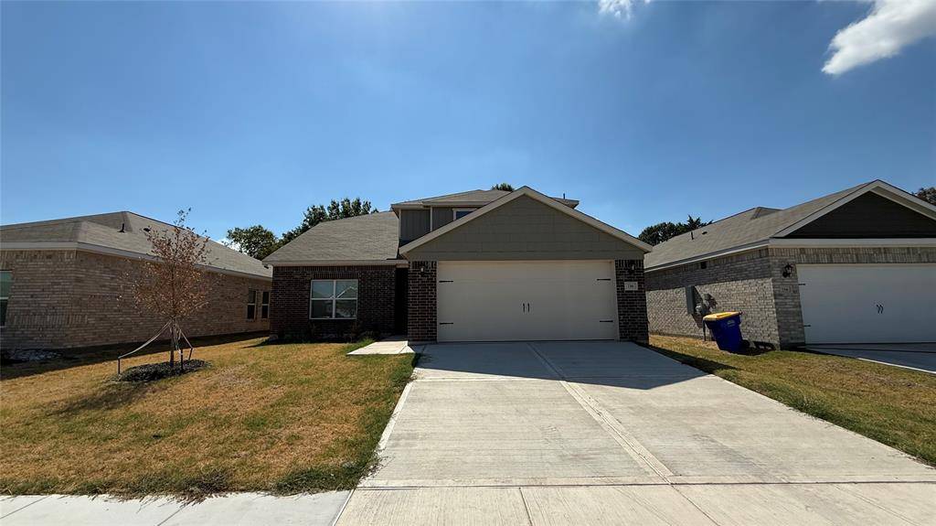 736 Layton Court, Seagoville, TX 75159