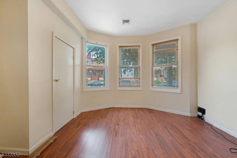 46 Seymour Ave, Newark City, NJ 07108