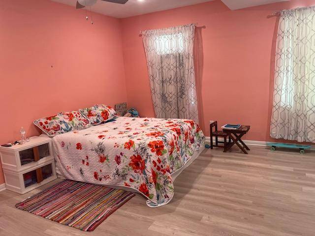 50 Dusty Dam RD, Coupland, TX 78615