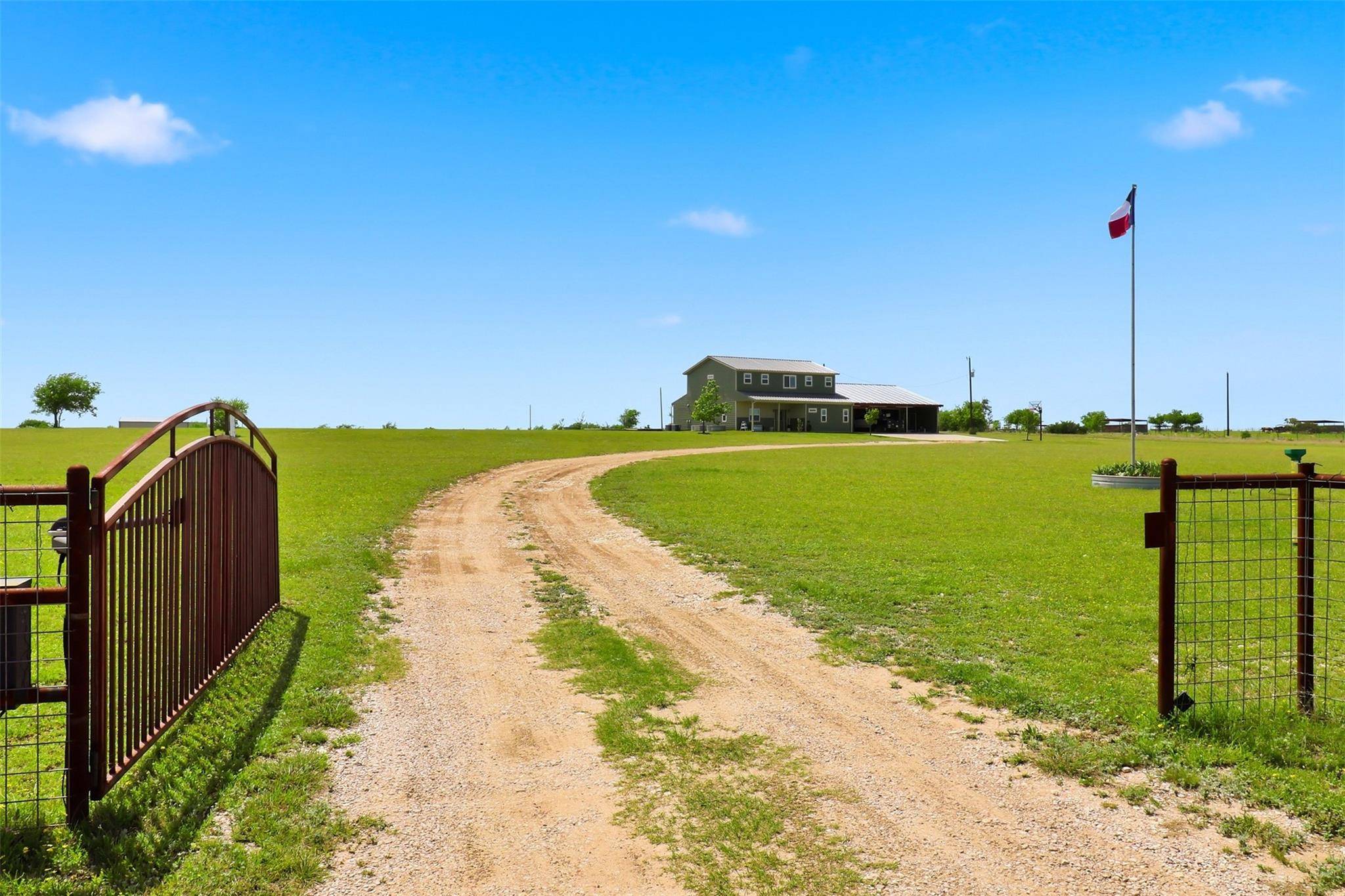 10751 County Road 210, Bertram, TX 78605
