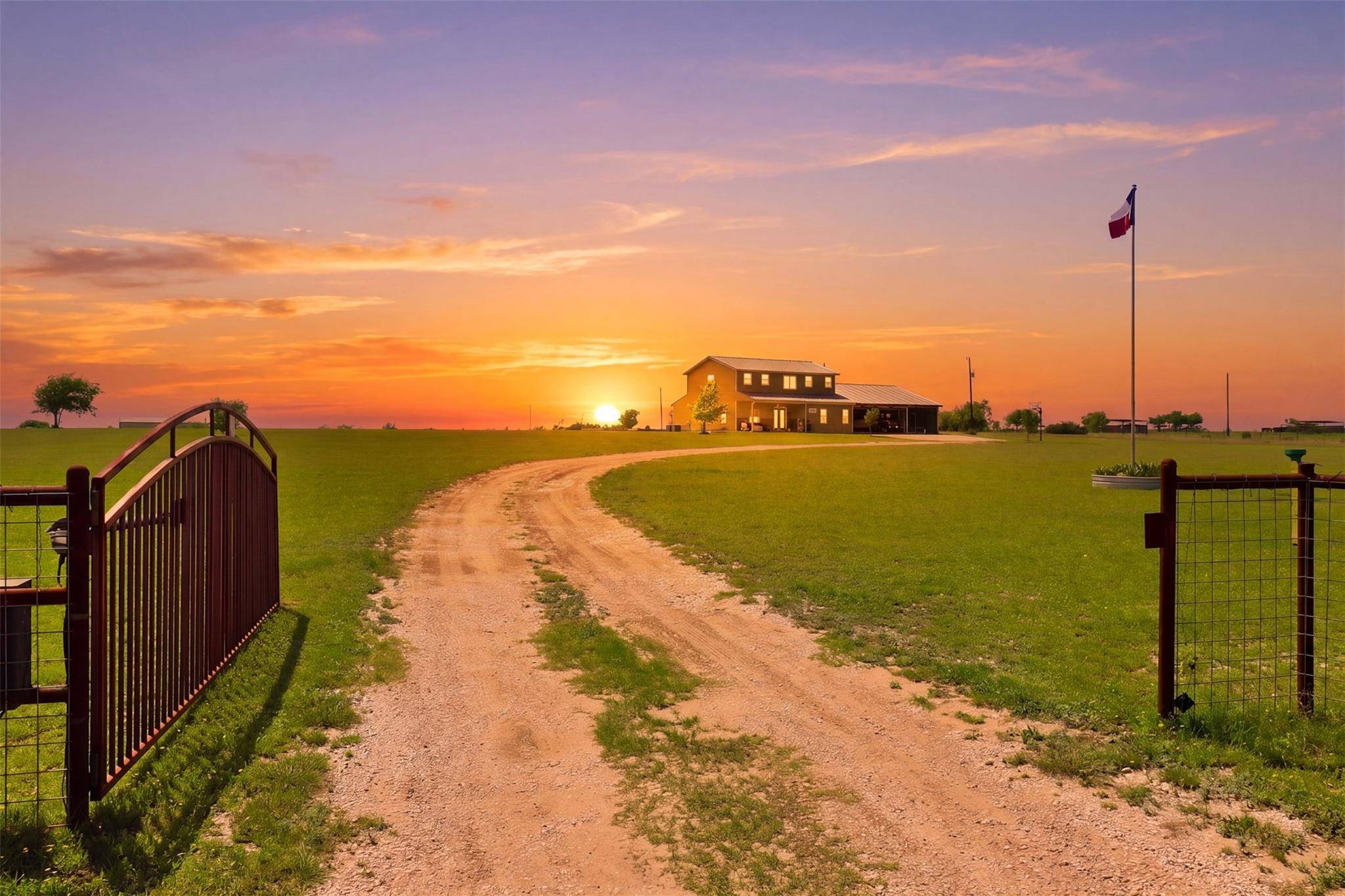 10751 County Road 210, Bertram, TX 78605