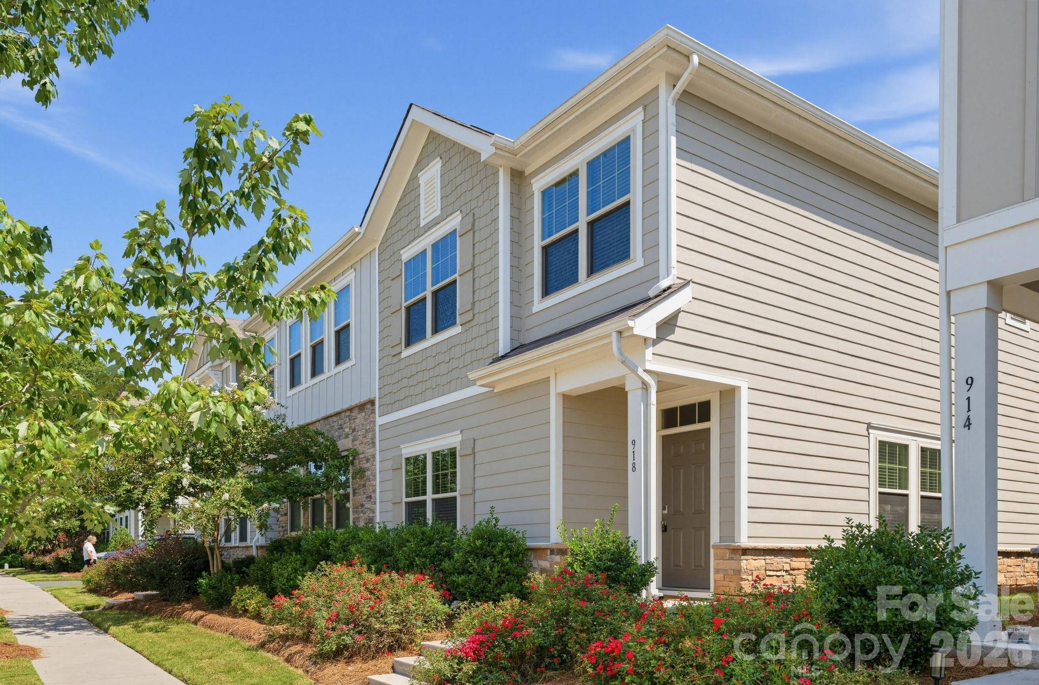 918 Sagecroft LN, Indian Trail, NC 28079