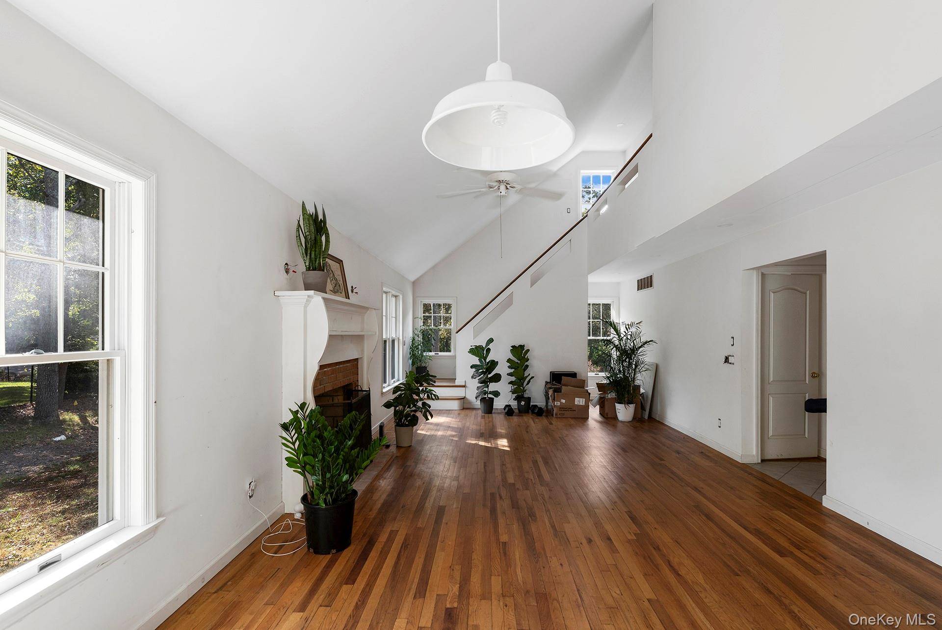 9 Wood Lot Lane, East Hampton, NY 11937