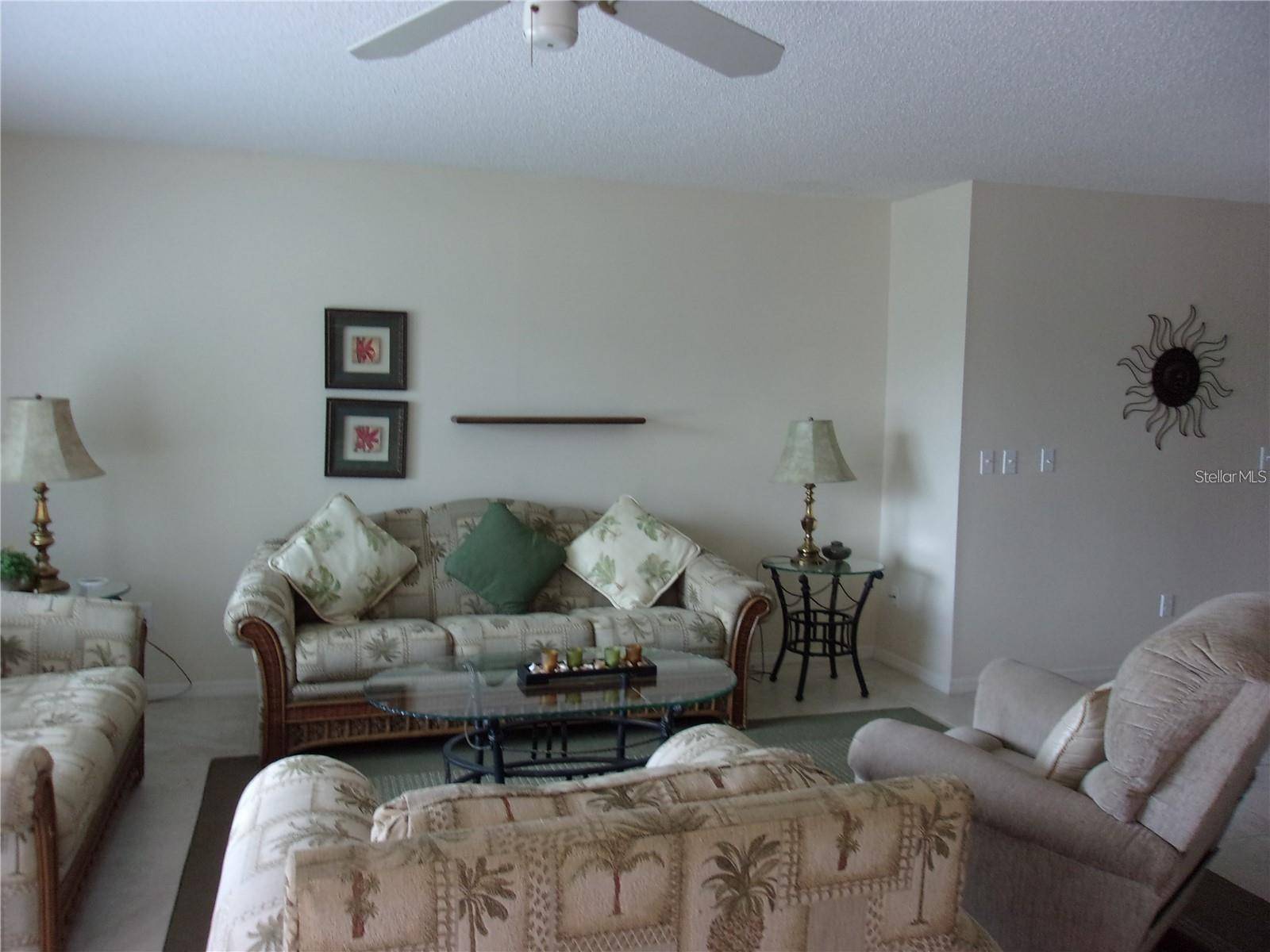 1814 COLUMBINE PL, Sun City Center, FL 33573