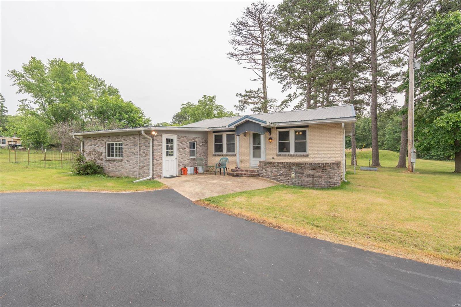 9378 Highway 21 S, Doniphan, MO 63935