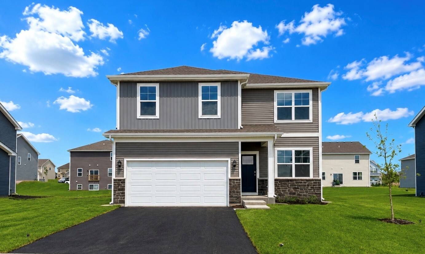 1022 Emerald DR, Montgomery, IL 60538