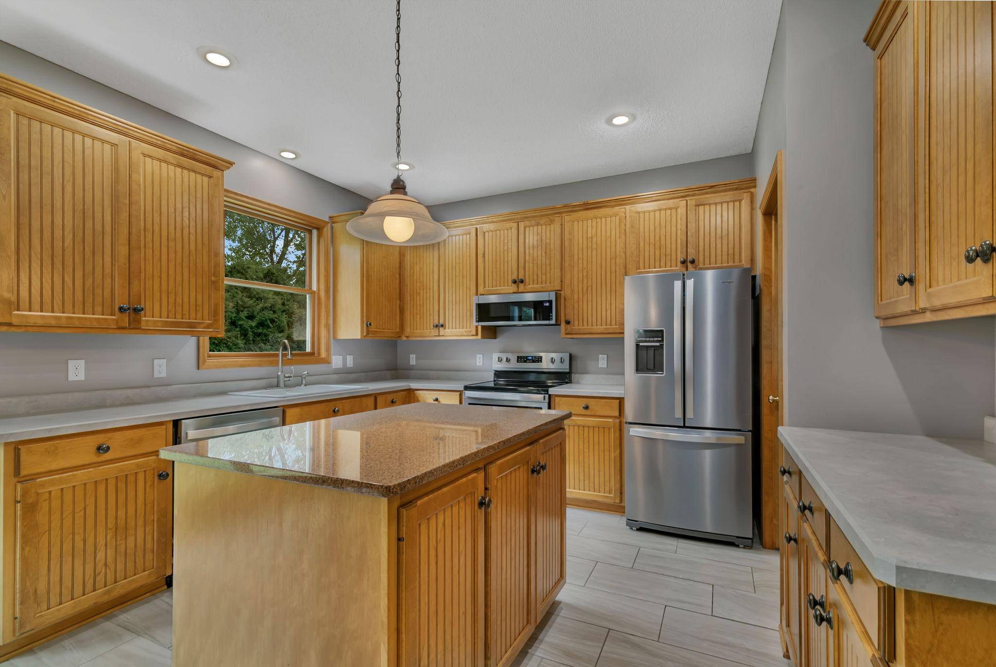 1210 Millstone CT, Saint Cloud, MN 56303